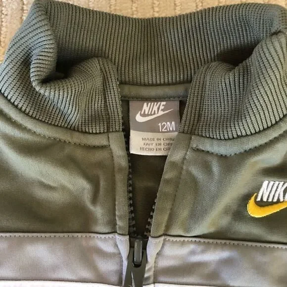 Nike Jacket  - Picture 3 of 4